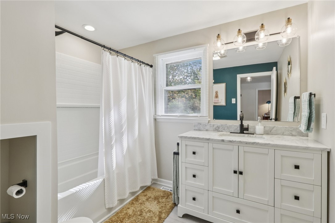 8375 Pettibone Road Chagrin Falls OH 44023