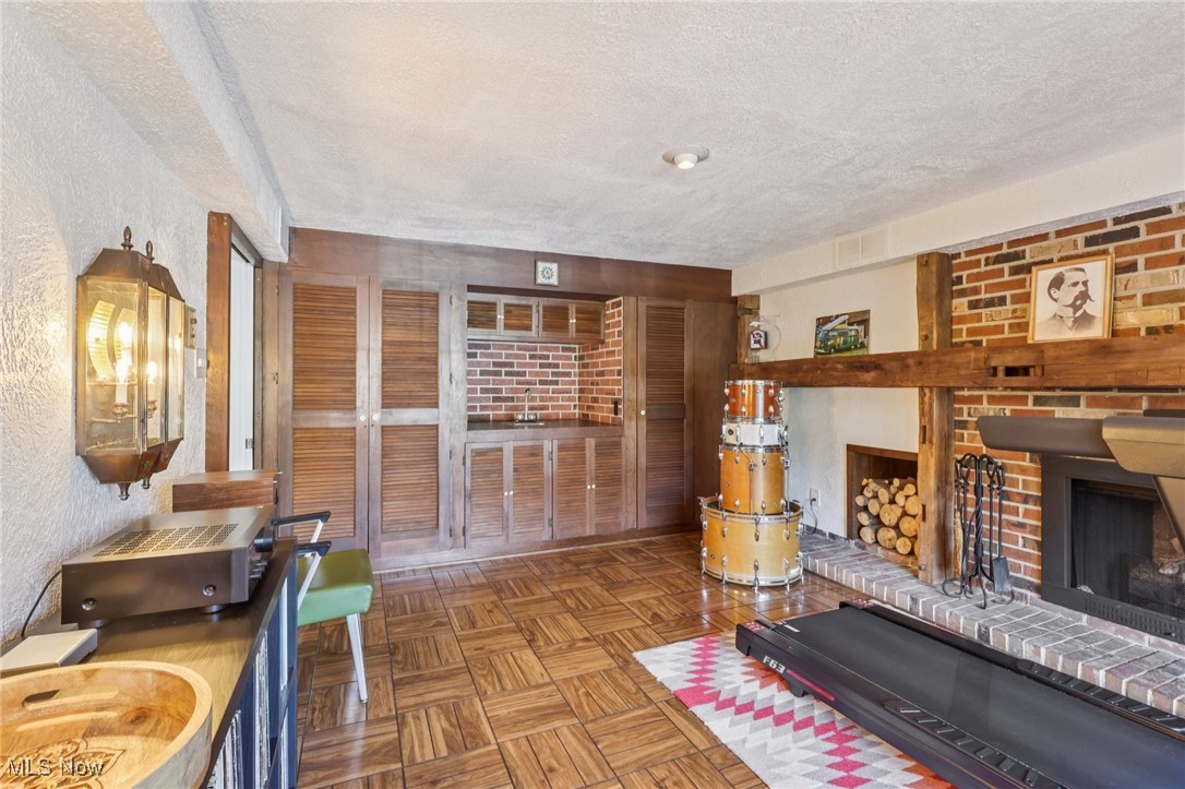 8375 Pettibone Road Chagrin Falls OH 44023