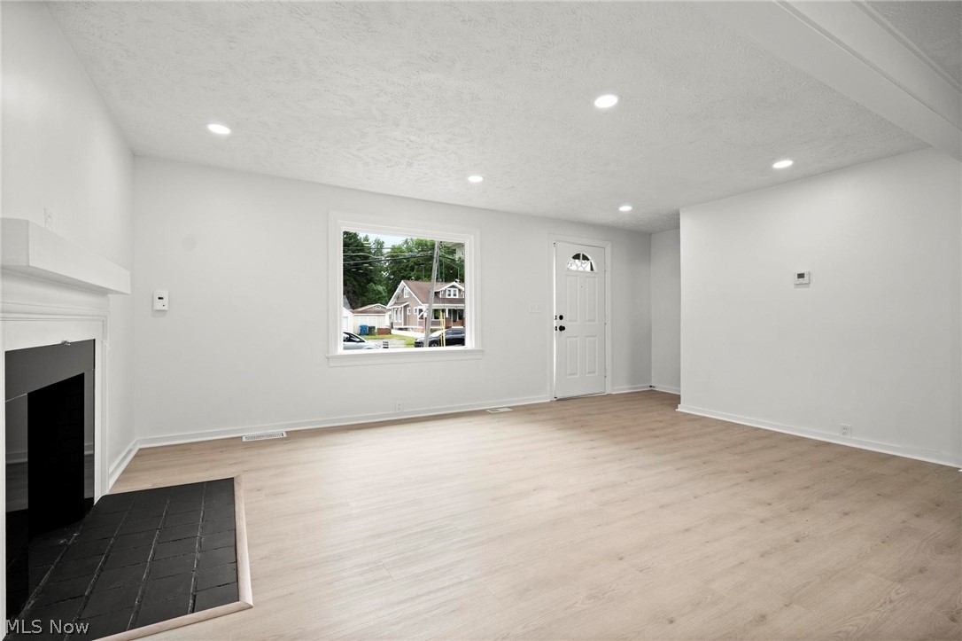 191 E Martin Street Amherst OH 44001