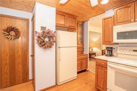6890 Waltham Street NW Canton OH 44708