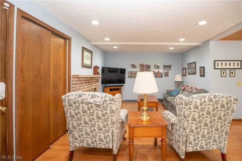 6890 Waltham Street NW Canton OH 44708