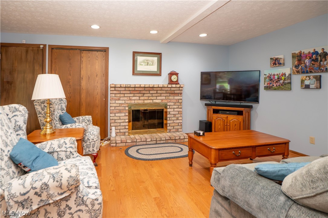 6890 Waltham Street NW Canton OH 44708