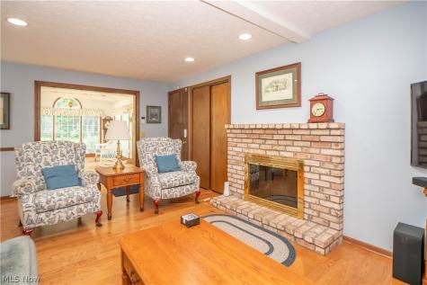 6890 Waltham Street NW Canton OH 44708