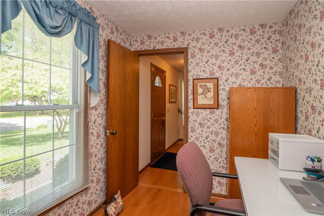 6890 Waltham Street NW Canton OH 44708