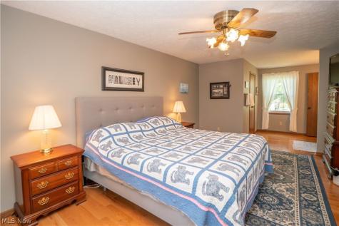6890 Waltham Street NW Canton OH 44708