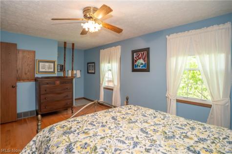6890 Waltham Street NW Canton OH 44708