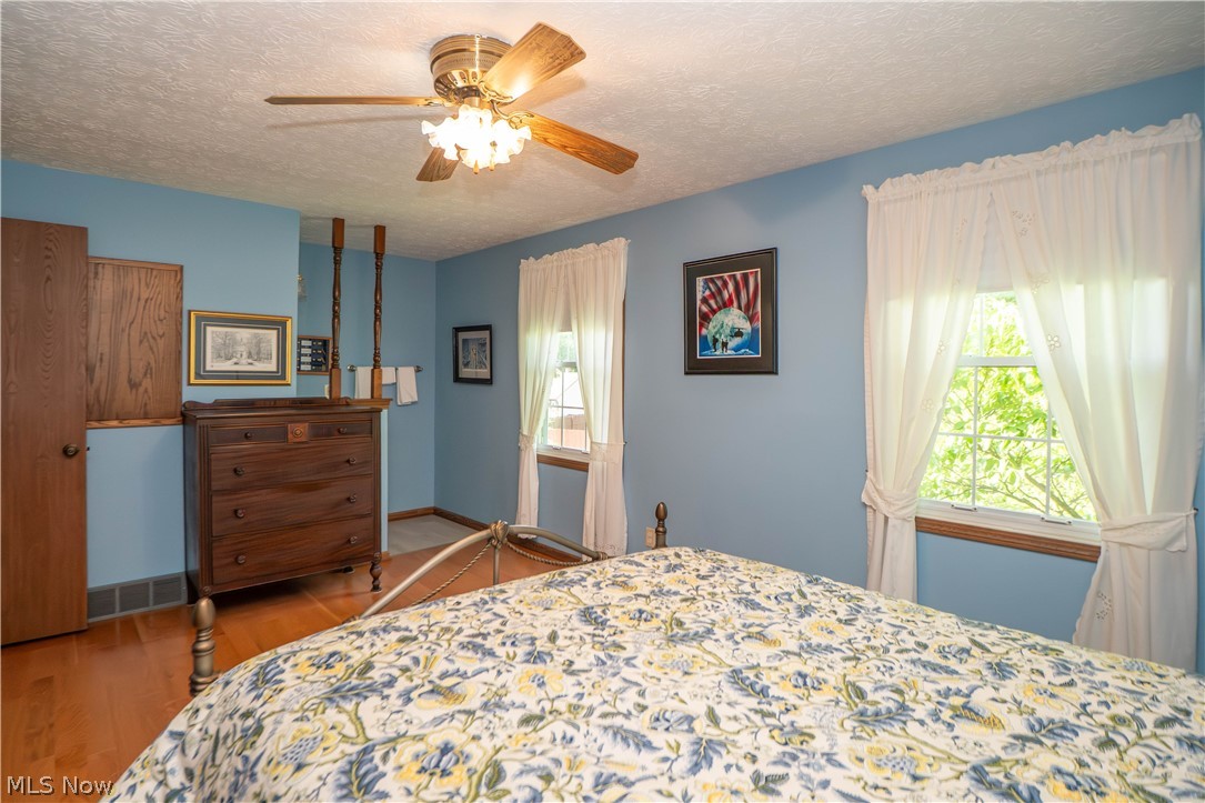 6890 Waltham Street NW Canton OH 44708