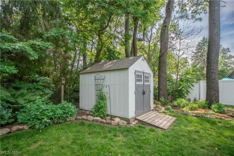 6890 Waltham Street NW Canton OH 44708