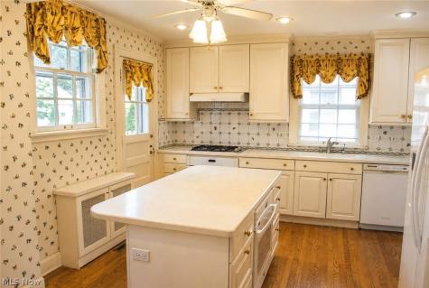 3342 Braemar Road Shaker Heights OH 44120