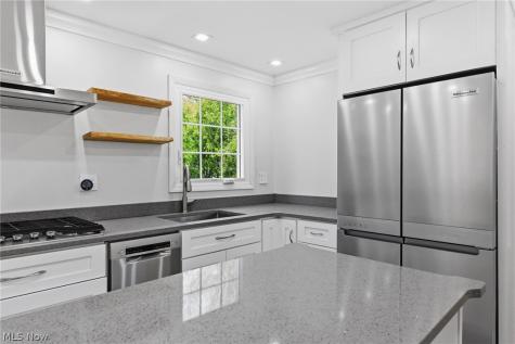 22875 Fairmount Boulevard Shaker Heights OH 44118