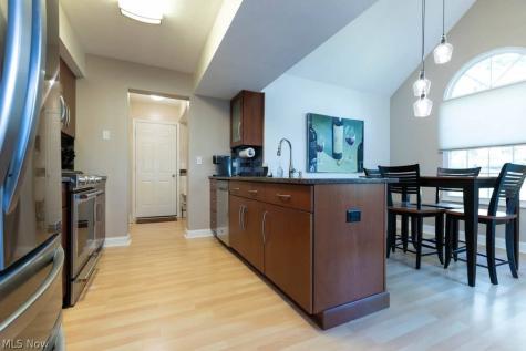 307 Huntsford Drive Macedonia OH 44056
