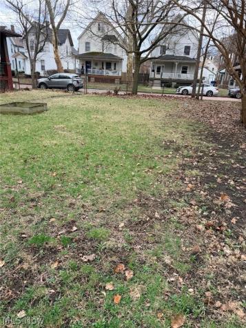 1830 Corning Avenue Cleveland OH 44109