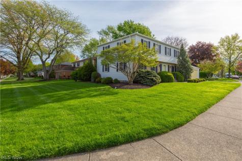 22870 Laramie Drive Rocky River OH 44116