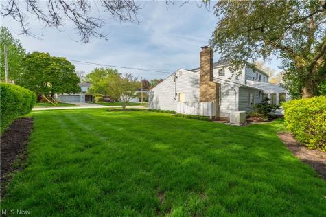 22870 Laramie Drive Rocky River OH 44116