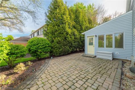 22870 Laramie Drive Rocky River OH 44116