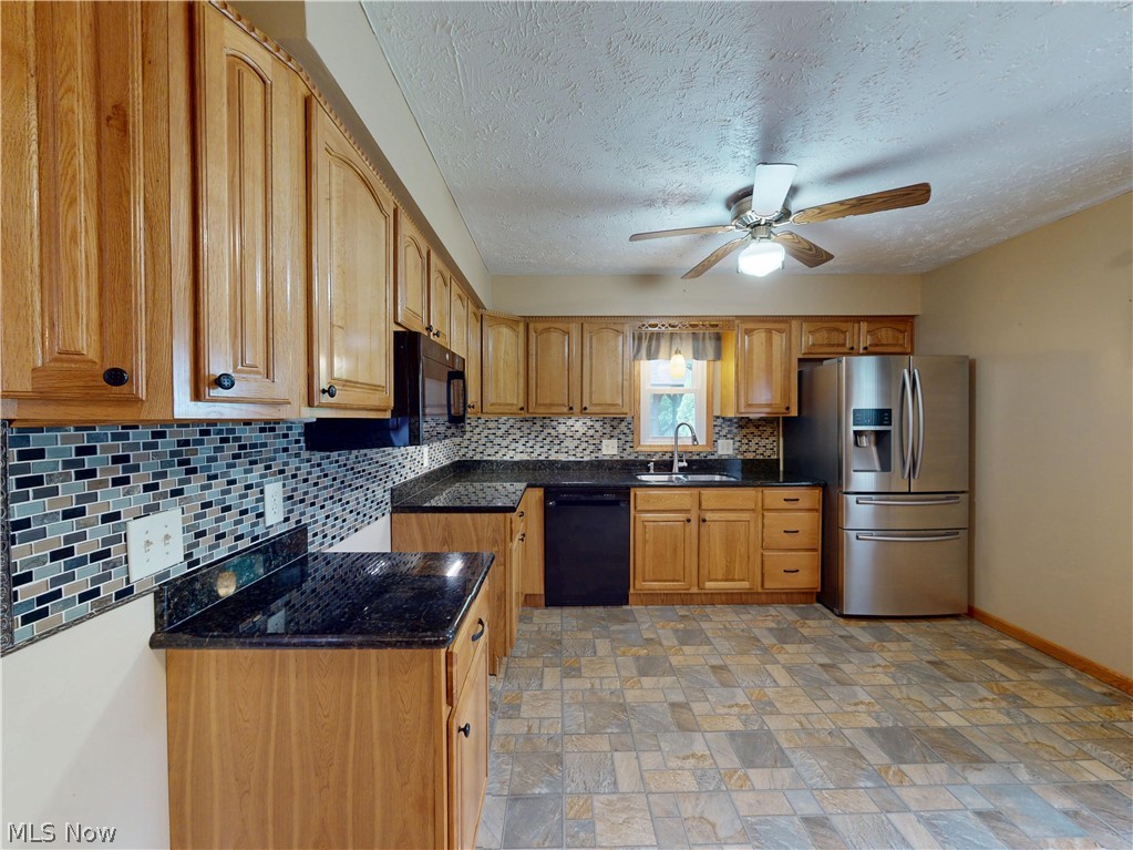 1646 Bridle Path Painesville OH 44077