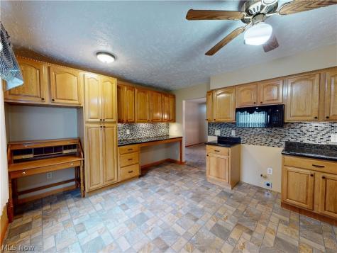 1646 Bridle Path Painesville OH 44077