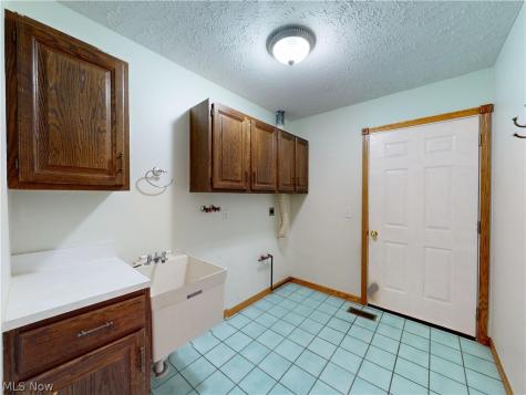 1646 Bridle Path Painesville OH 44077