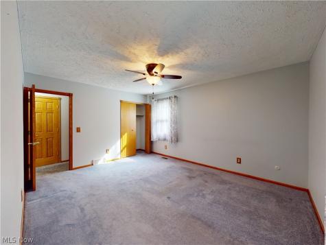 1646 Bridle Path Painesville OH 44077