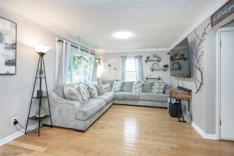 370 Taft Avenue Bedford OH 44146