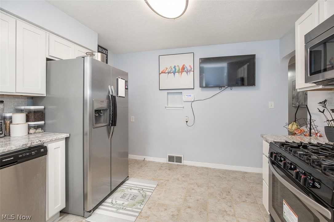 370 Taft Avenue Bedford OH 44146