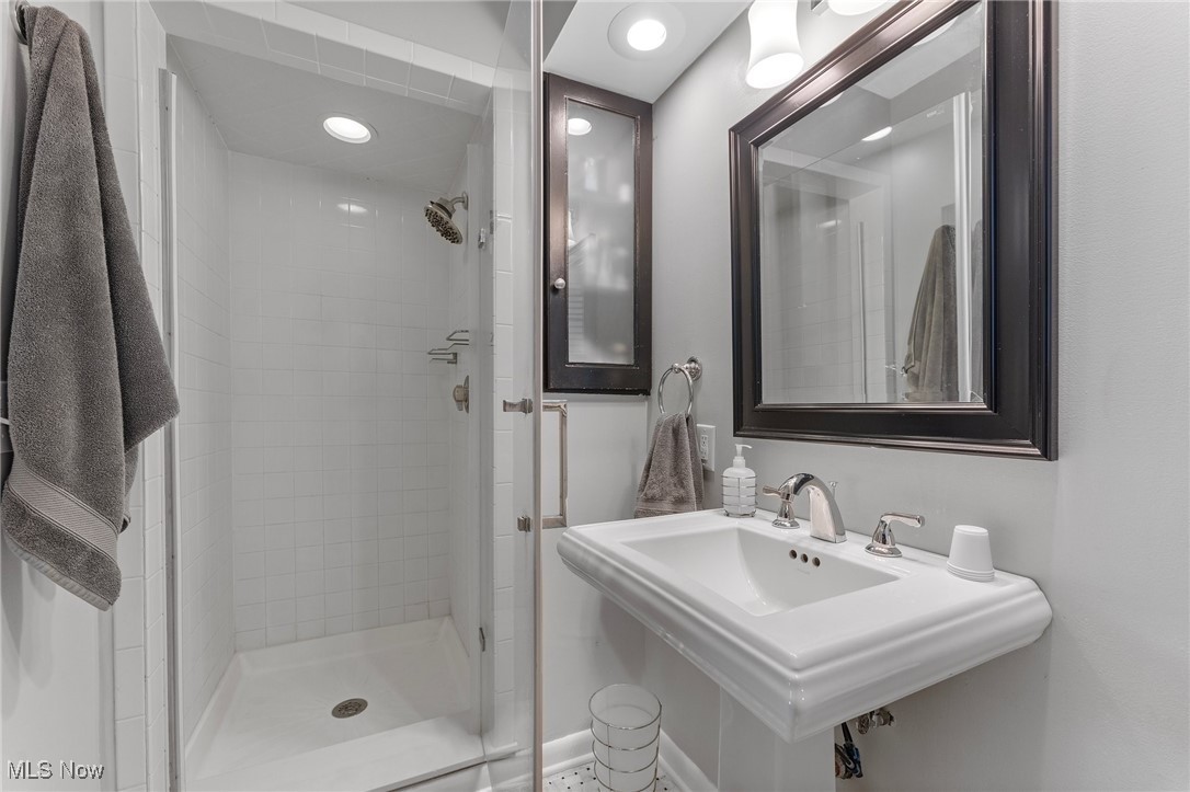 100 N Hayden Parkway Hudson OH 44236