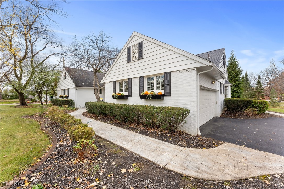 100 N Hayden Parkway Hudson OH 44236