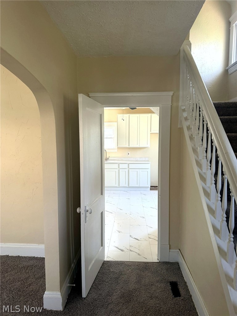 10618 Grandview Avenue Cleveland OH 44104