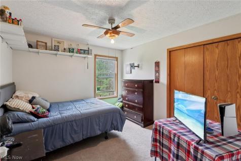 730 Mckee Trail Hinckley OH 44233