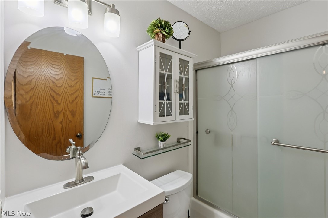 730 Mckee Trail Hinckley OH 44233