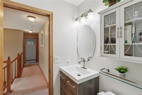 730 Mckee Trail Hinckley OH 44233
