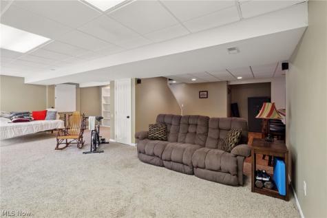 730 Mckee Trail Hinckley OH 44233
