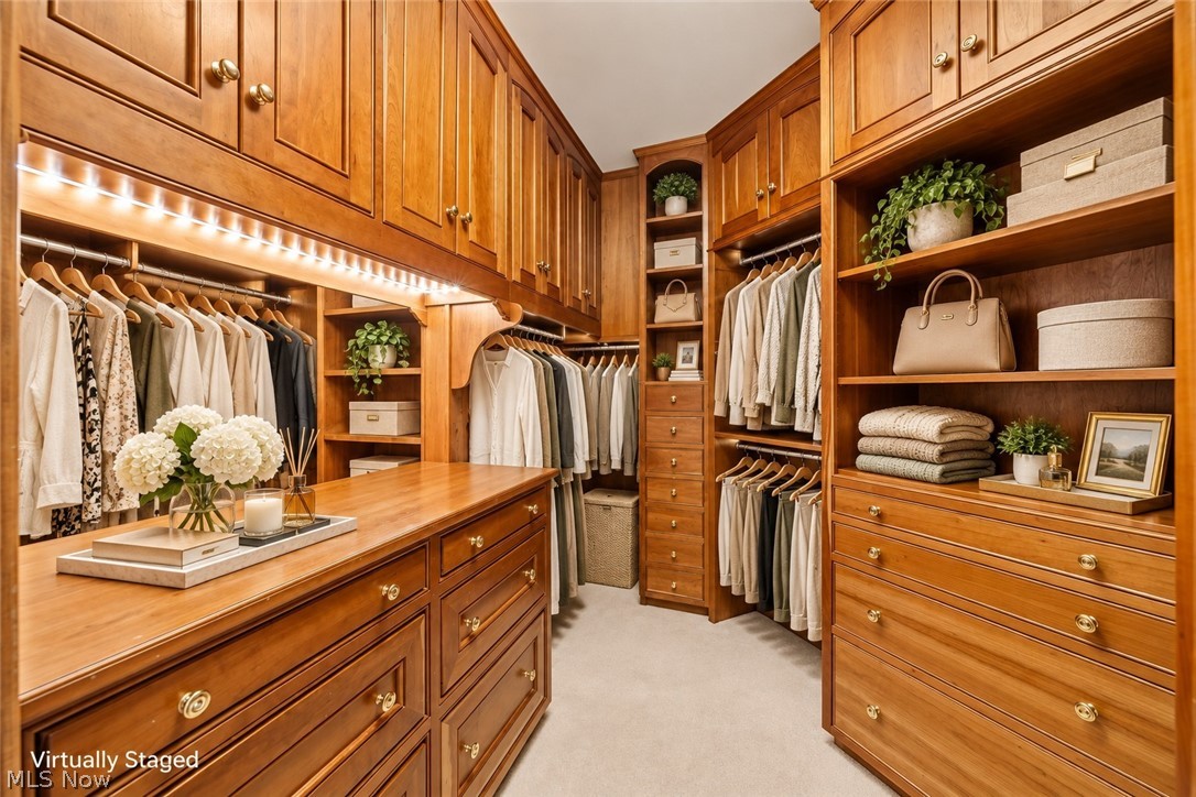 809 Village Trail Gates Mills OH 44040