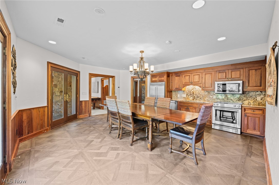 809 Village Trail Gates Mills OH 44040