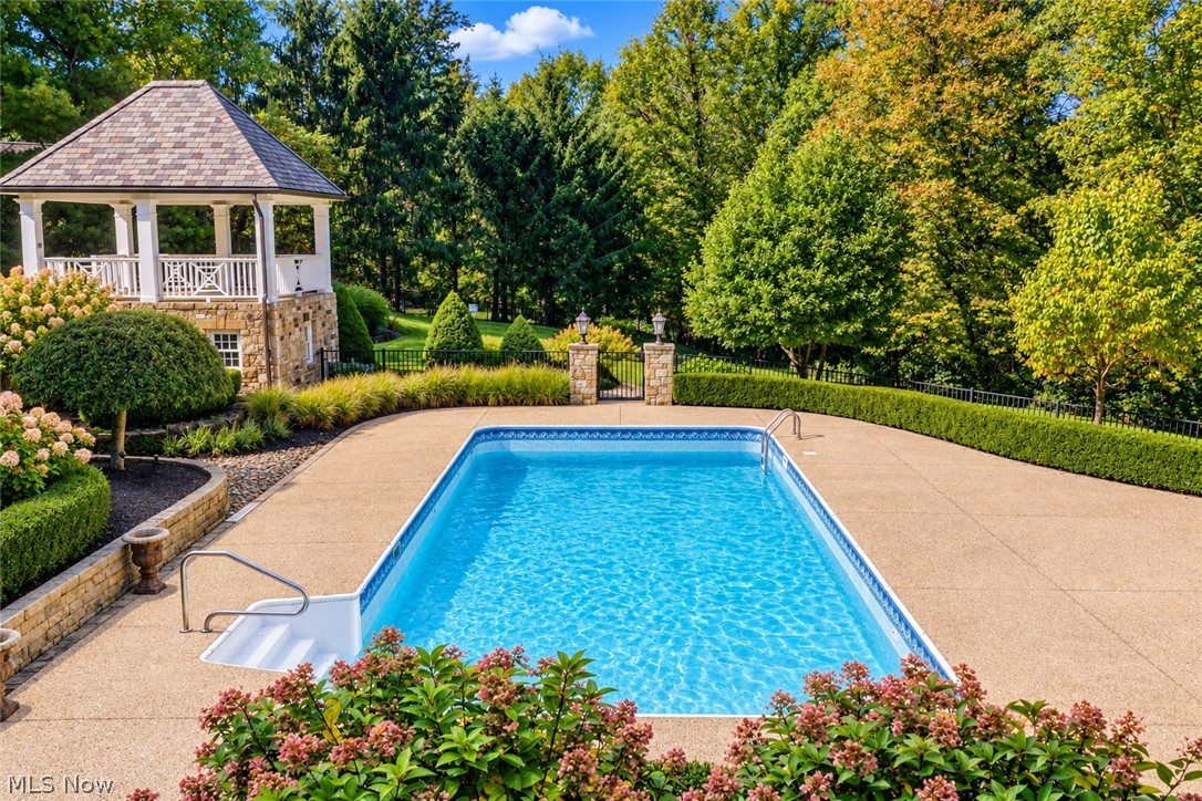 809 Village Trail Gates Mills OH 44040