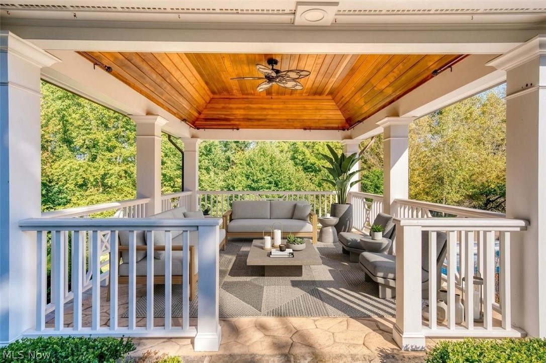 809 Village Trail Gates Mills OH 44040