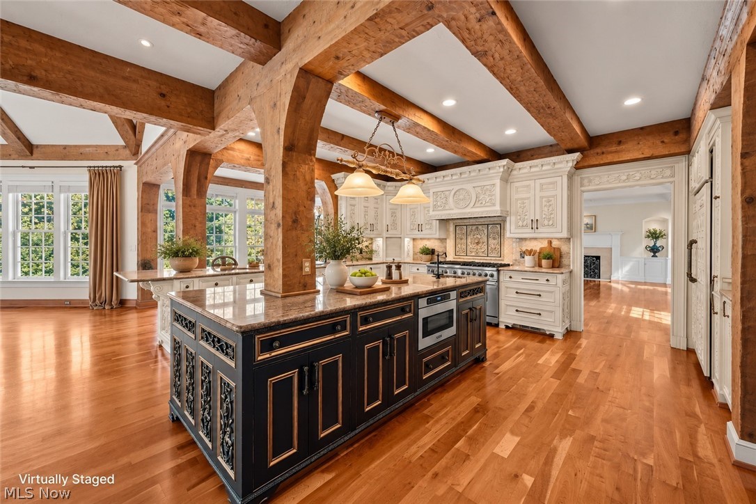 809 Village Trail Gates Mills OH 44040