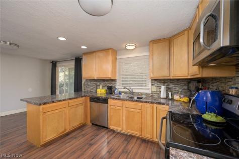 10874 Yare Circle NW Canal Fulton OH 44614