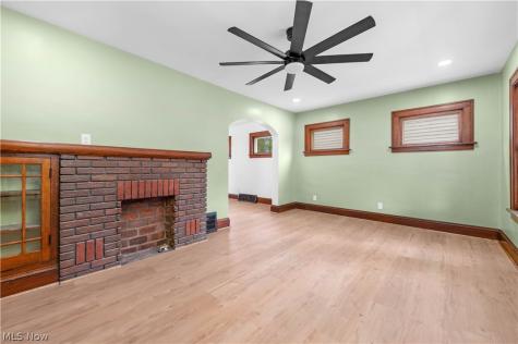 4418 Broadale Road Cleveland OH 44109