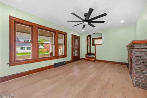 4418 Broadale Road Cleveland OH 44109