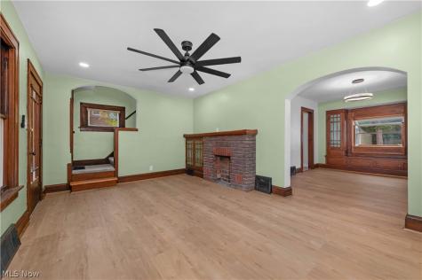 4418 Broadale Road Cleveland OH 44109