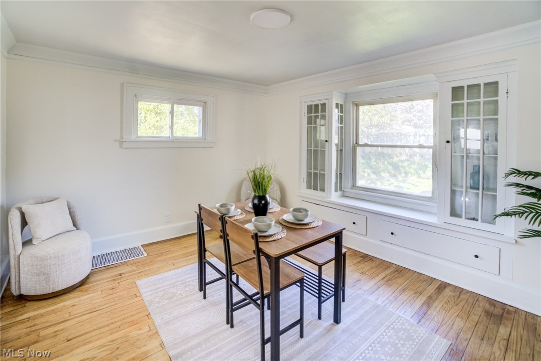 5328 Vine Street Maple Heights OH 44137