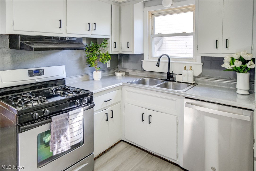 5328 Vine Street Maple Heights OH 44137