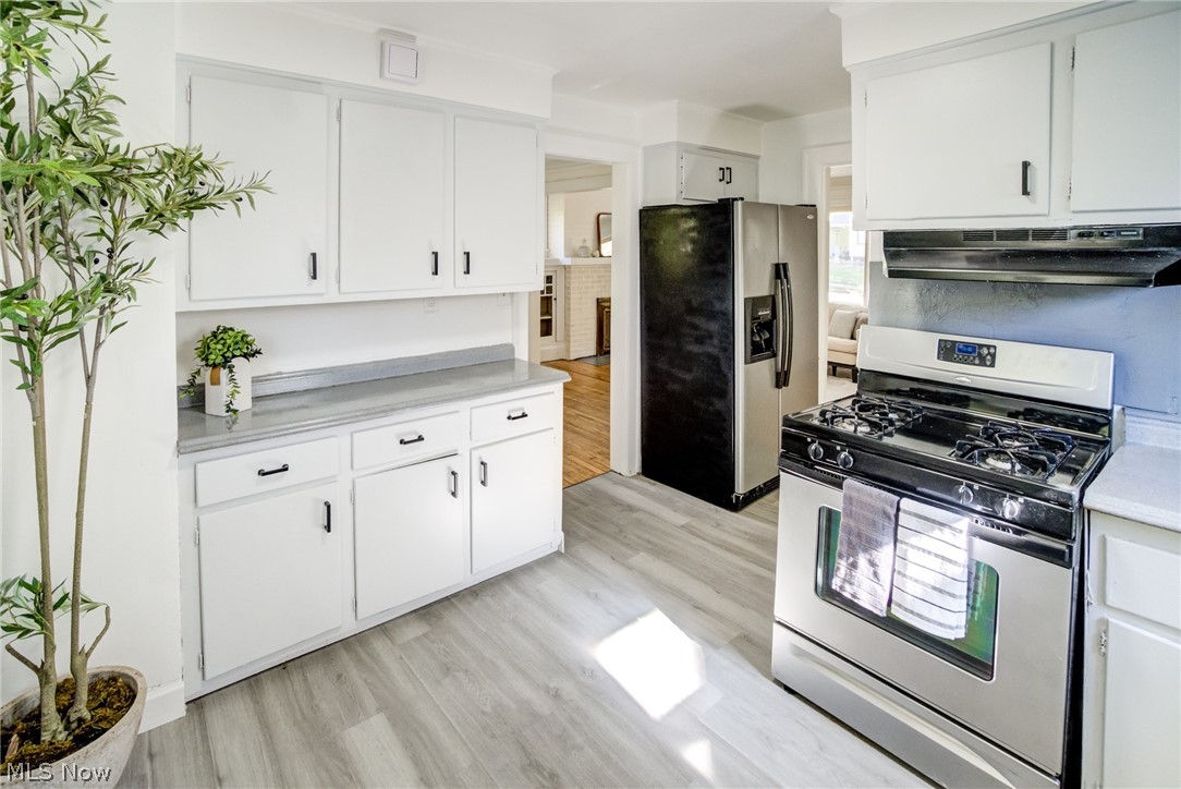 5328 Vine Street Maple Heights OH 44137