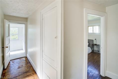 5328 Vine Street Maple Heights OH 44137