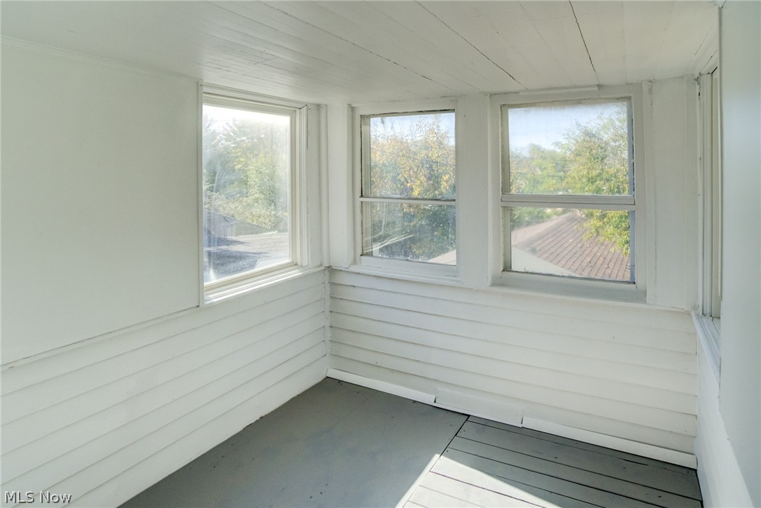 5328 Vine Street Maple Heights OH 44137