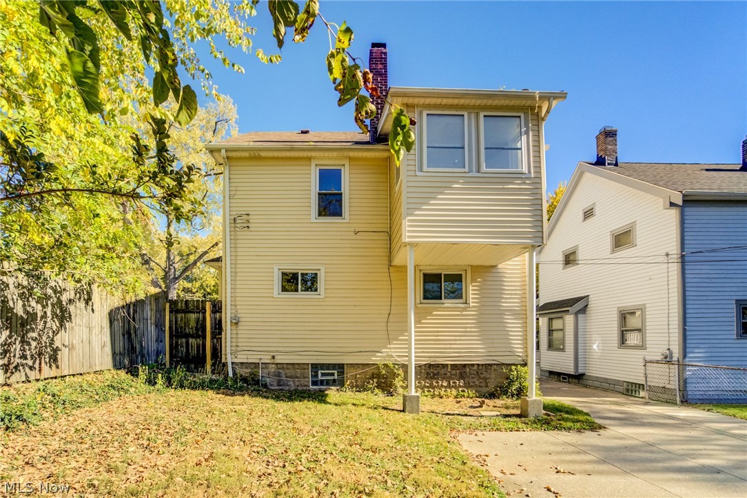 5328 Vine Street Maple Heights OH 44137