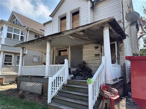 12506 Locke Avenue Cleveland OH 44108