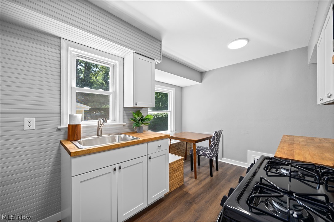 3162 Lincoln Street Lorain OH 44052