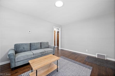3162 Lincoln Street Lorain OH 44052